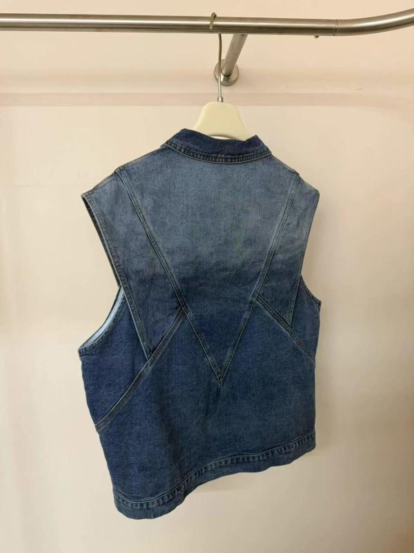 Korea 法式率性剪裁牛仔背心 Korea 法式率性剪裁牛仔背心