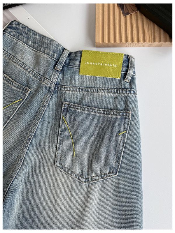 滿滿活力～洋氣淺色破洞直筒闊腿褲 滿滿活力～洋氣淺色破洞直筒闊腿褲