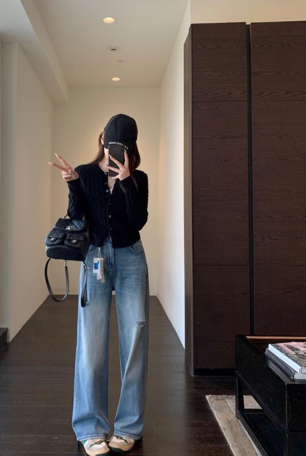 時尚破洞！美式設計感高腰直筒牛仔褲-2色 時尚破洞！美式設計感高腰直筒牛仔褲-2色