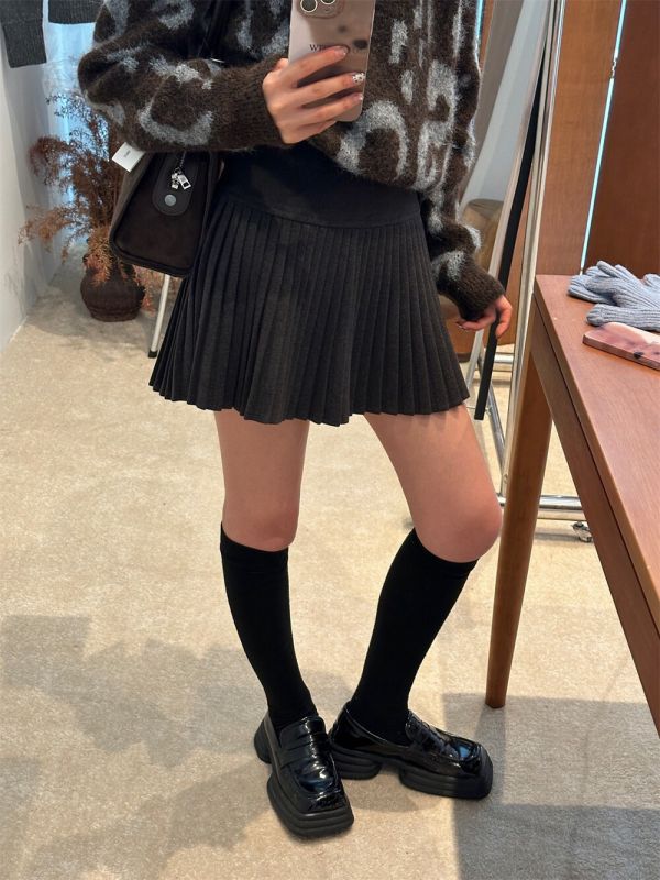 休閒風厚版磨毛呢百搭百褶裙-2色 休閒風厚版磨毛呢百搭百褶裙-2色