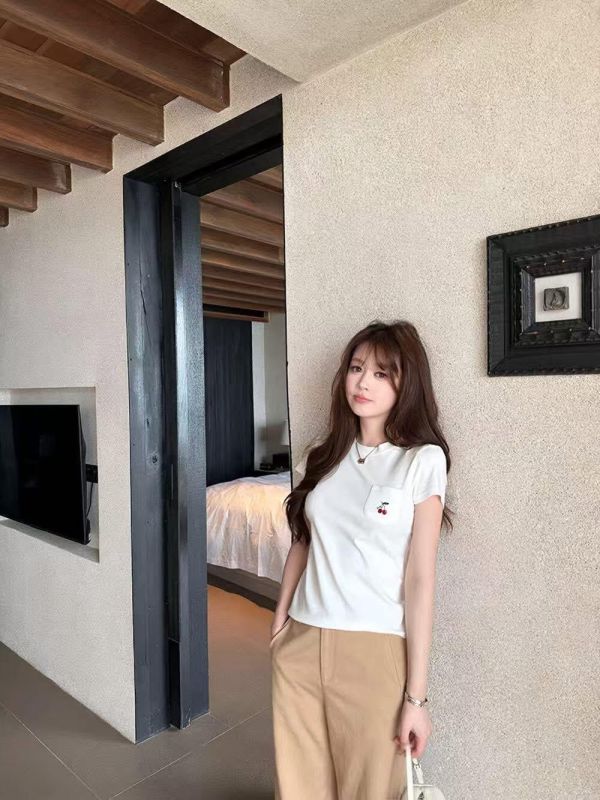 小櫻桃口袋正肩棉tee-2色 小櫻桃口袋正肩棉tee-2色