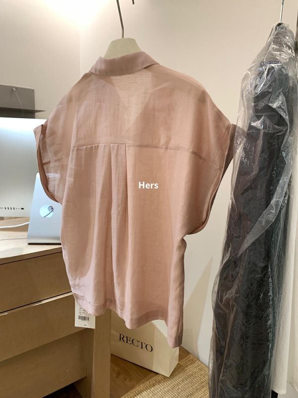 復古氣質高級感顯瘦翻邊小飛袖襯衫-2色 復古氣質高級感顯瘦翻邊小飛袖襯衫-2色
