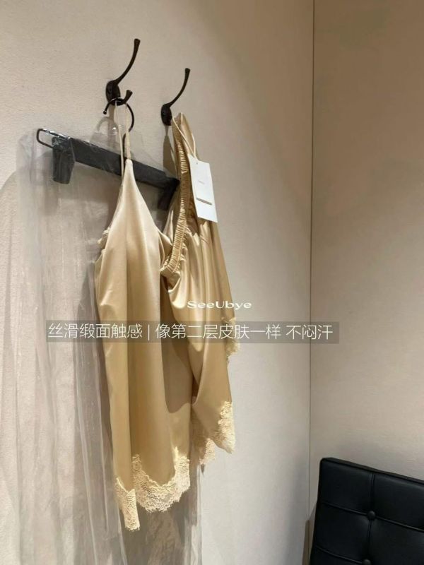 質感超好 高級感上身自帶Bar絲綢吊帶蕾絲睡衣套裝-3色 質感超好 高級感上身自帶Bar絲綢吊帶蕾絲睡衣套裝-3色