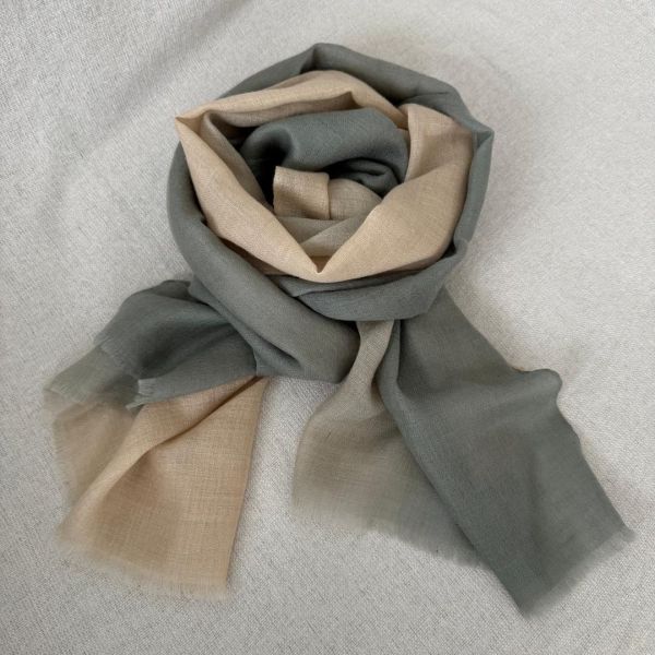 林間光影_手工純羊絨圍巾（現貨） 手工純羊絨圍巾,cashmere,pashmina,scarf,鄭家純,川嵐工作室,圍巾,羊絨圍巾,羊毛圍巾,雞排妹,保暖,薄圍巾,寒流