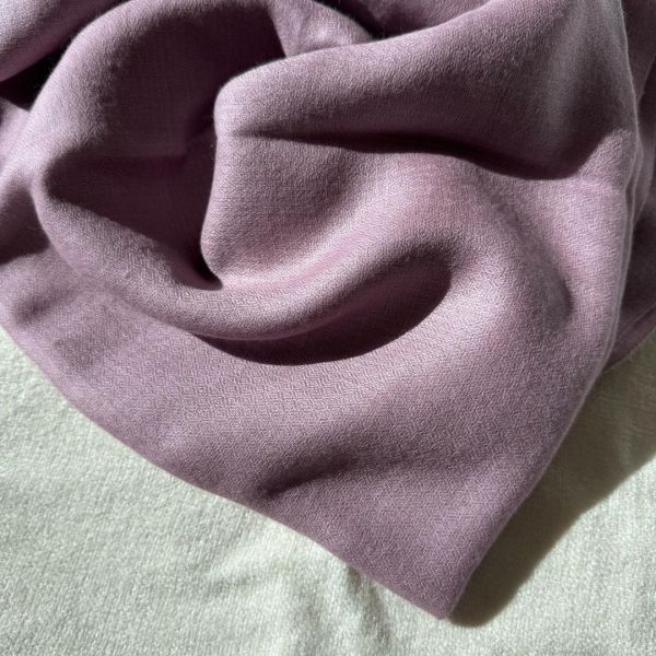 奶霜紫_手工純羊絨圍巾（現貨） 手工純羊絨圍巾,cashmere,pashmina,scarf,鄭家純,川嵐工作室,圍巾,羊絨圍巾,羊毛圍巾,雞排妹,保暖,薄圍巾,寒流