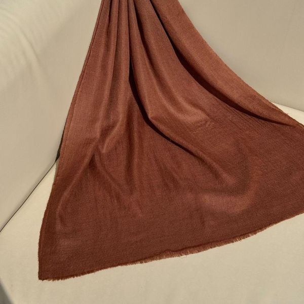 可可棕_手工純羊絨圍巾 (預購) 手工純羊絨圍巾,cashmere,pashmina,scarf,鄭家純,川嵐工作室,圍巾,羊絨圍巾,羊毛圍巾,雞排妹,保暖,薄圍巾,寒流