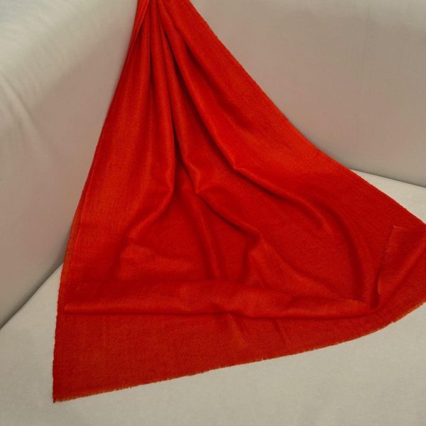 好運紅_手工純羊絨圍巾 (預購) 手工純羊絨圍巾,cashmere,pashmina,scarf,鄭家純,川嵐工作室,圍巾,羊絨圍巾,羊毛圍巾,雞排妹,保暖,薄圍巾,寒流