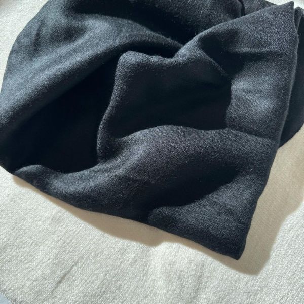 曜石黑_手工純羊絨圍巾（現貨） 手工純羊絨圍巾,cashmere,pashmina,scarf,鄭家純,川嵐工作室,圍巾,羊絨圍巾,羊毛圍巾,雞排妹,保暖,薄圍巾,寒流