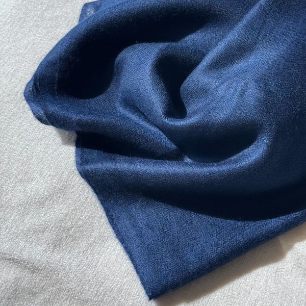 謐海藍_手工純羊絨圍巾（現貨） 手工純羊絨圍巾,cashmere,pashmina,scarf,鄭家純,川嵐工作室,圍巾,羊絨圍巾,羊毛圍巾,雞排妹,保暖,薄圍巾,寒流