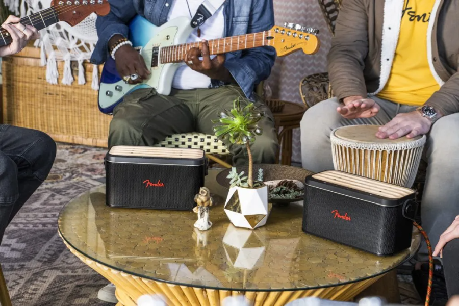 Fender RIFF 防水攜帶型 藍牙喇叭 音響 / 楓木觸控面板 吉他音箱  獨家加贈 PD充電器 台灣公司貨 Fender Riff 防水攜帶型 藍牙喇叭 音響 / 楓木觸控面板 吉他音箱  獨家加贈 PD充電器 台灣公司貨