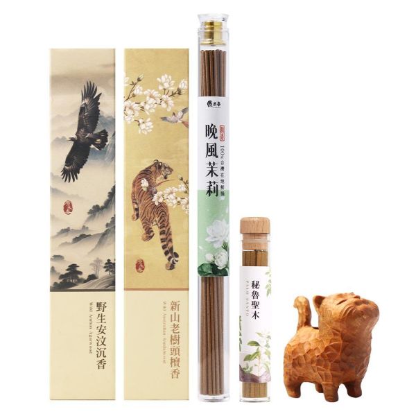 原木香【限量300組】招財貓香插 慵懶薰香組 貓咪 小貓 黃肉肖楠 Q版造型 套組 無黏香 線香 臥香 野生安汶沉香 新山老樹頭檀香 晚風茉莉 茉莉香 秘魯聖木 桌面小物 擺設 原木公仔 藝品 淨化 磁場 守財 招財 好人緣 招財貓香插,貓,貓咪,小貓,香插,黃肉肖楠,肖楠,越南肖楠,套組,無黏香,無拈香,茉莉,晚風茉莉,聖木,秘魯聖木,祕魯,安汶沉香,新山檀香,新山老樹頭,樹頭