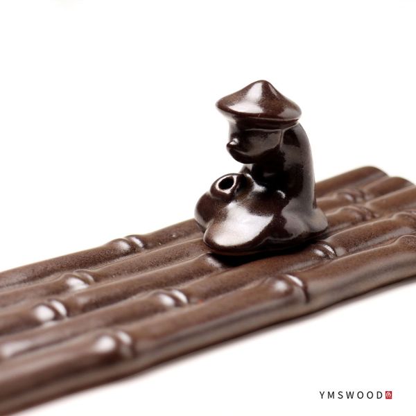 原木香 姜太公釣魚臥香座 精美仿古窯燒 線香座 獨一無二 縣香盒 茶席 擺飾 風水 居家裝飾 線香 臥香 招財 淨化磁場 除穢 保平安 姜太公釣魚臥香座,陶瓷臥香座,仿古香插,線香座,臥香香插,茶席香器,書房香具,東方香道,禪意香器,文人雅器