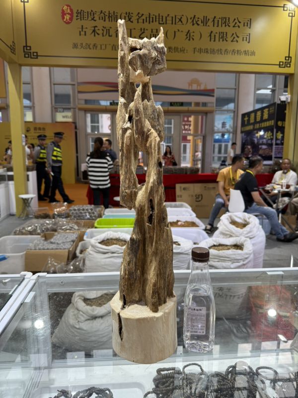 【廈門展覽限定】綠棋楠沉香擺件 