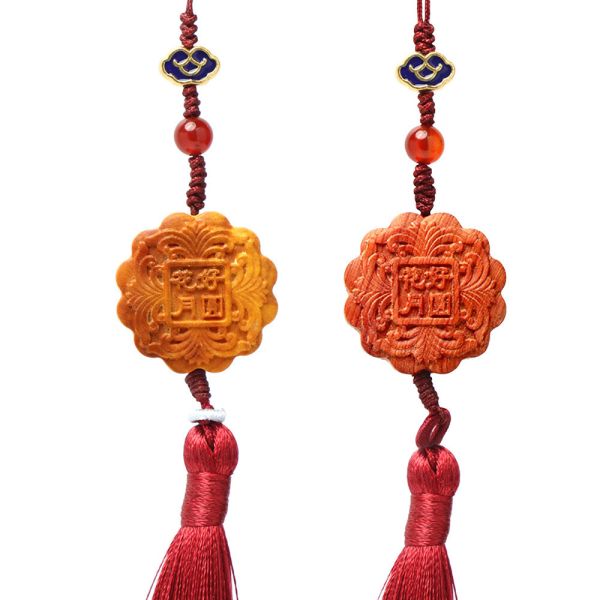 原木香 月餅掛飾 雕刻藝品 百年香柏 澳洲老山檀香 Q版造型 避邪 保平安 手把件 原木藝品 桌面小物 擺飾 擺件 可愛藝品 送禮 澳洲老山檀香,老山檀,澳洲,檀香,香柏,百年香柏,龍柏,雕刻藝品,Q版,擺件,桌面小物,手把件,原木藝品,吊飾,掛墜,掛飾