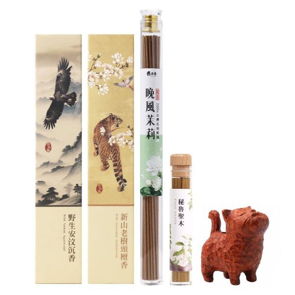 原木香【限量300組】招財貓香插 慵懶薰香組 貓咪 小貓 黃肉肖楠 百年香柏 Q版造型 套組 無黏香 線香 臥香 野生安汶沉香 新山老樹頭檀香 晚風茉莉 茉莉香 秘魯聖木 桌面小物 擺設 原木公仔 藝品 淨化 磁場 守財 招財 好人緣 招財貓香插,貓,貓咪,小貓,香插,黃肉肖楠,肖楠,越南肖楠,套組,無黏香,無拈香,茉莉,晚風茉莉,聖木,秘魯聖木,祕魯,安汶沉香,新山檀香,新山老樹頭,樹頭