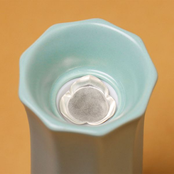 原木香 煙雨天青品香爐 充電式 可隨身攜帶 1秒升溫 獨家代理 保固3個月 溫度顯示 電量顯示 配件齊全 附束口絨布袋 充電線 毛刷 鑷子 薰香爐 香薰爐 香燻 煎香爐 手持電薰爐 電子薰香爐 陶瓷香爐 淨香粉 檀香粉 沉香粉 樹脂 香料 加熱 加溫 煙雨天青品香爐,電香爐,薰香燈,陶瓷電子薰香爐,無煙薰香爐,沉香電薰爐,電香粉爐,茶香爐, 電子焚香爐
