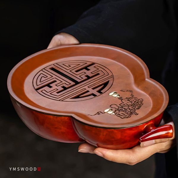 原木香 天福壺承 約500ml 石榴紅 青琅軒 大容量 壺承 茶具 手工製作 紫銅 黃銅 茶器 茶道 茶道配件 香道器具 茶承 茶席美學 紫銅壺承,茶具,茶道壺承,泡茶壺承,茶席配件,銅壺承,手工壺承,茶具承盤,壺承,茶承,紫銅器,茶道器,茶道配件,香道器具,茶席美學,沉香茶具,茶盤,茶器,香席道具,手作器物,茶具承水,銅器,三足器