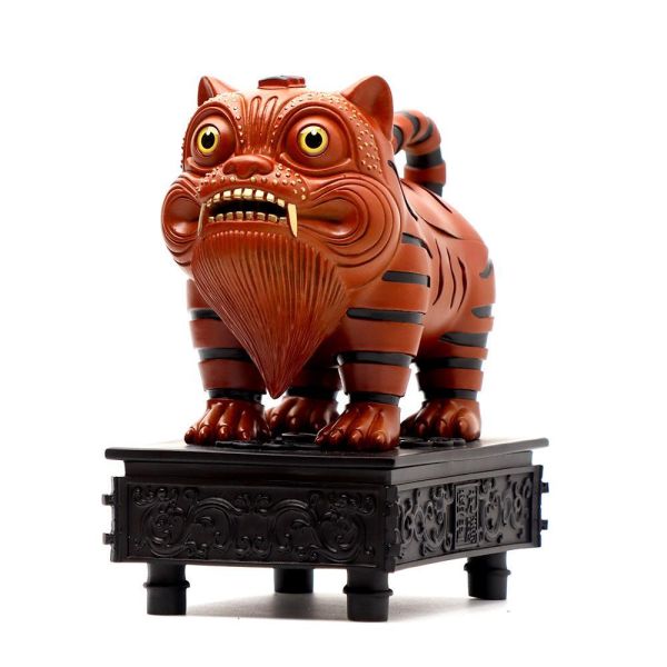 原木香 招財虎爺香爐 倒流香爐 倒流香爐 招財香爐 風水香爐 盤香爐 香塔爐 香具 小盤香 無黏香 銅香爐 招財開運 聚財擺設 財位擺件 鎮宅擺件 風水招財 鎮宅化煞 擋煞擺件 守財神器 開運小物 招財風水擺設 香爐,迷你香爐,黃銅香爐,隨身香爐,東方美學,鏤空香爐,香道用品,香氛擺件,茶席香爐,送禮香爐,佛具推薦,祈福香爐,手工香爐,禪風家飾,小香爐推,原木香