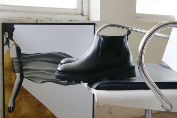 【現貨】世界系列｜小方頭厚底鬆緊帶靴 