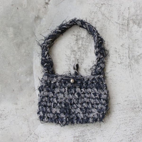 【預購】牛仔編織羽感小提包 