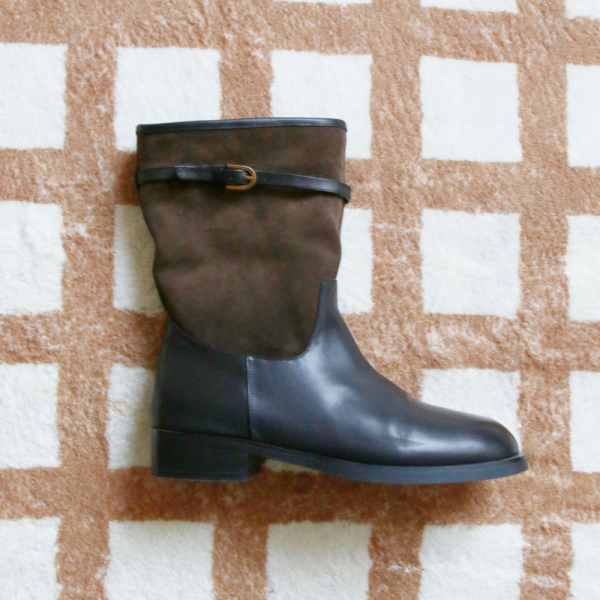 【現貨】世界系列_都會女子的率性拼接中筒靴 