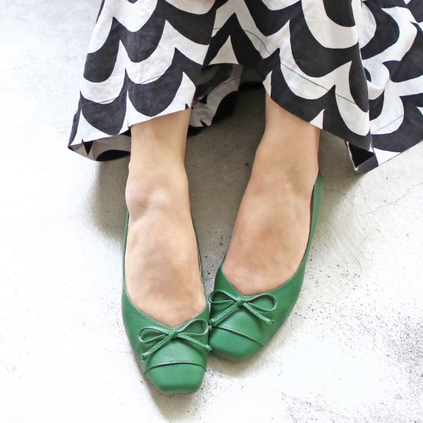 【現貨】拼接設計小方頭真皮芭蕾舞鞋 