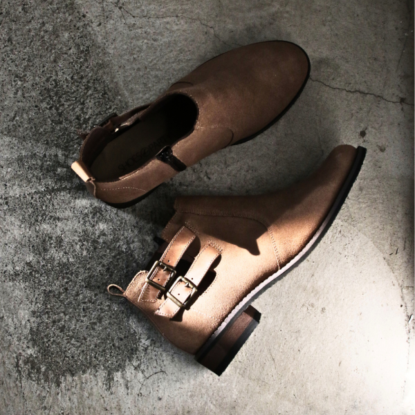 【現貨】寬腳版OK！防潑水雙扣異素材拼接靴 