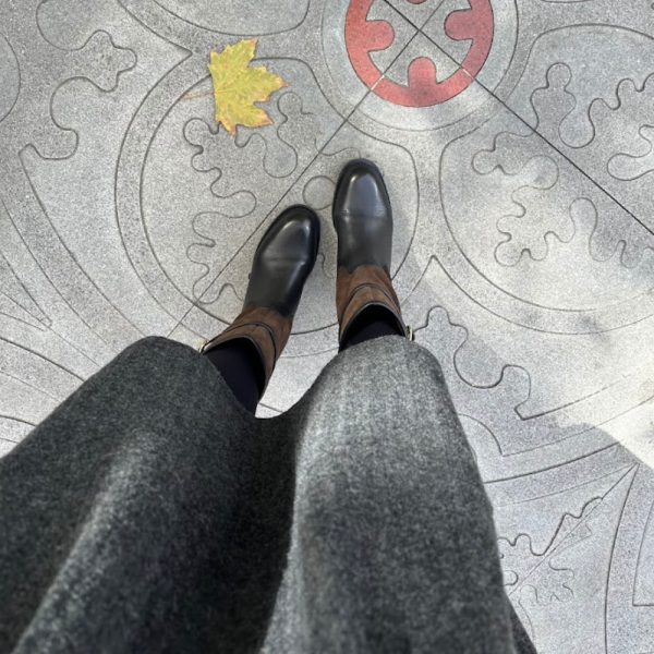 【現貨】世界系列_都會女子的率性拼接中筒靴 