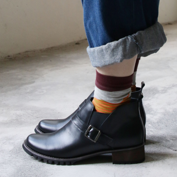 【師傅，你做錯了！】【現貨布面內裡】寬腳版友善_帥氣鬆緊帶機車靴 