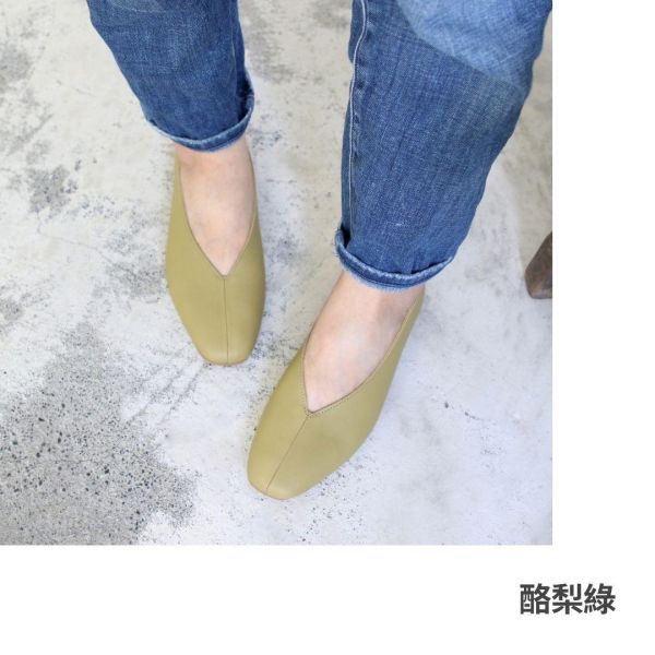 【現貨】世界系列_Recipe真皮V口造型便鞋 