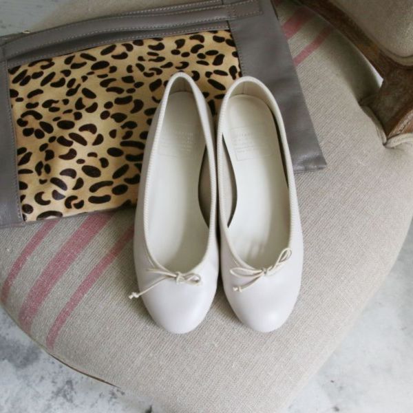 【圓頭芭蕾團購】【白】FIKA_日本製晴雨兩穿圓頭芭蕾舞鞋 