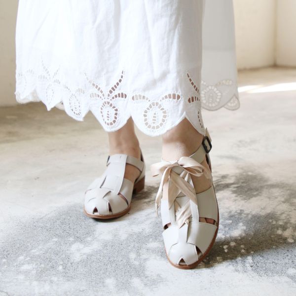 【買就送配件】寬版編織漁夫涼鞋 