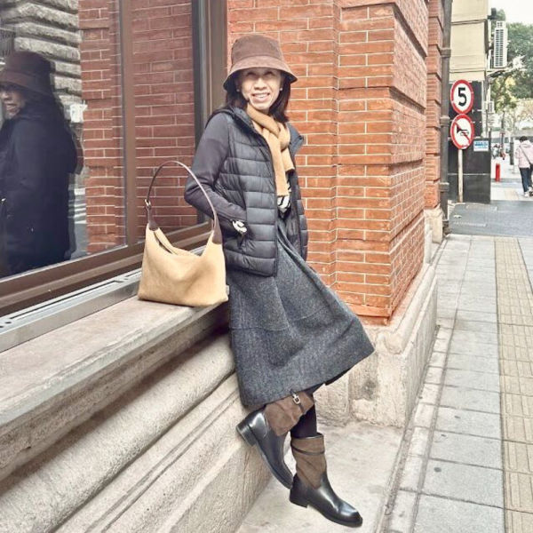 【現貨】世界系列_都會女子的率性拼接中筒靴 