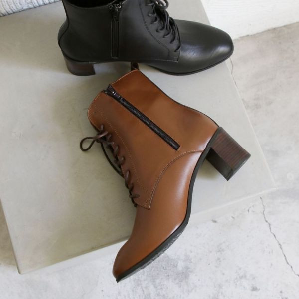 【試穿鞋福利】方中帶尖！顯腳小綁帶中筒靴 