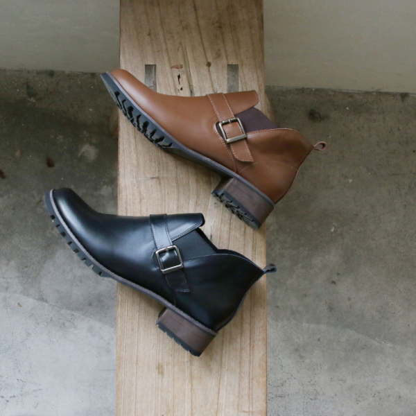 【接單手工製】寬腳版友善_帥氣鬆緊帶機車靴 