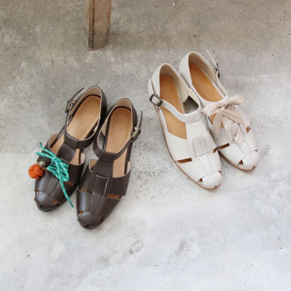 【買就送配件】寬版編織漁夫涼鞋 