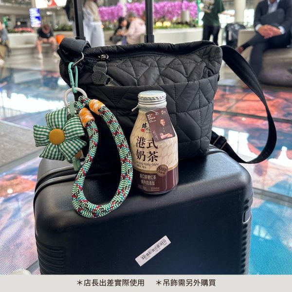 【現貨】不分性別防撥水三角休閒包 