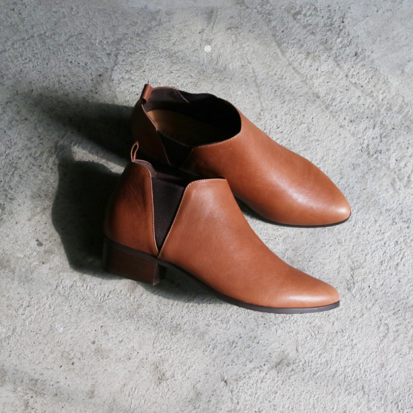 【接單手工製】特殊皮革俐落剪裁切爾西真皮短靴 