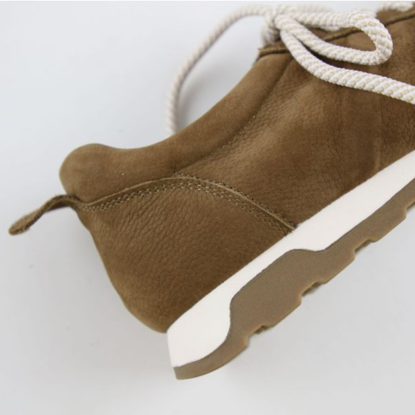 【新品優惠】世界系列柔軟親膚牛巴戈德訓鞋 