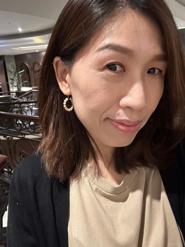 【日本手做飾品團】無耳洞對應_優雅珍珠母貝耳環 