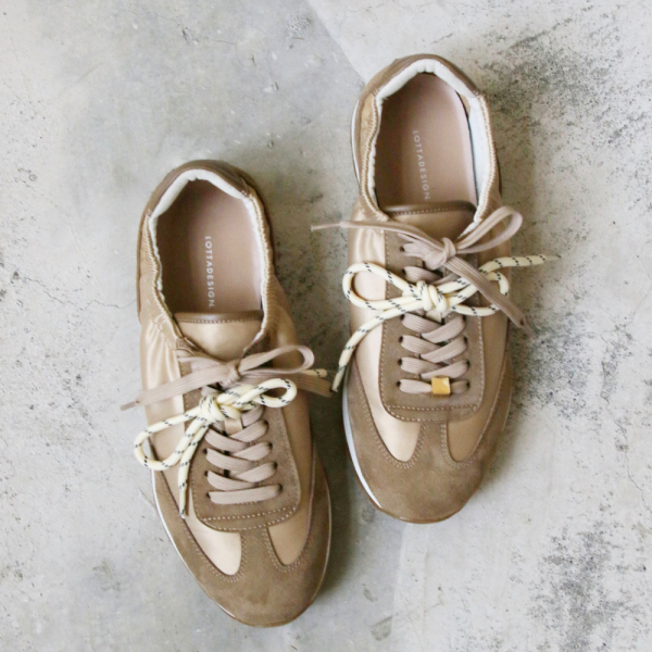 【限時預購】台日聯合集單_大人感圓方楦麂光輕步休閒鞋 