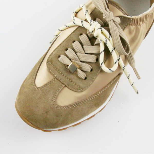 【現貨】大人感圓方楦麂光輕步休閒鞋 