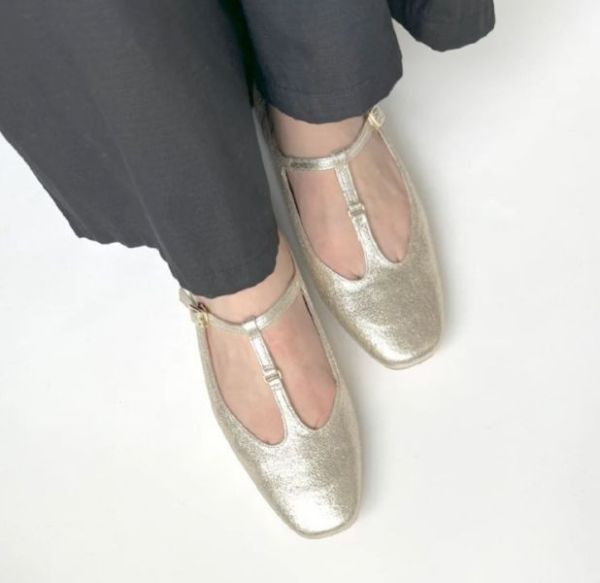 【最後一雙】世界系列_日本製_小方頭T字帶便鞋 