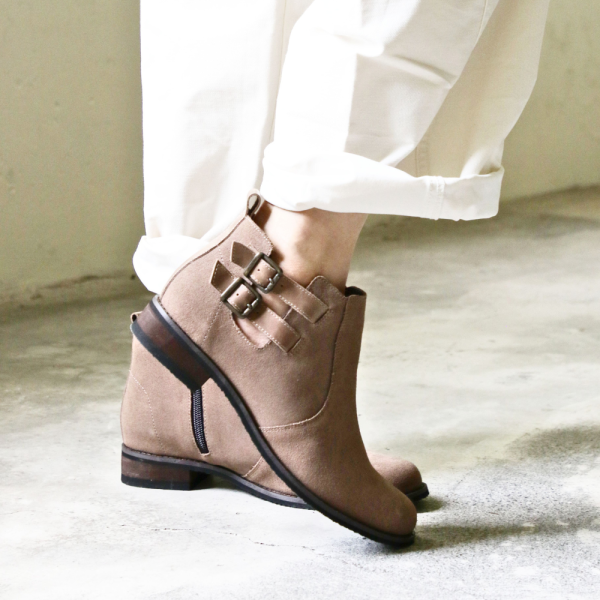 【現貨】寬腳版OK！防潑水雙扣異素材拼接靴 