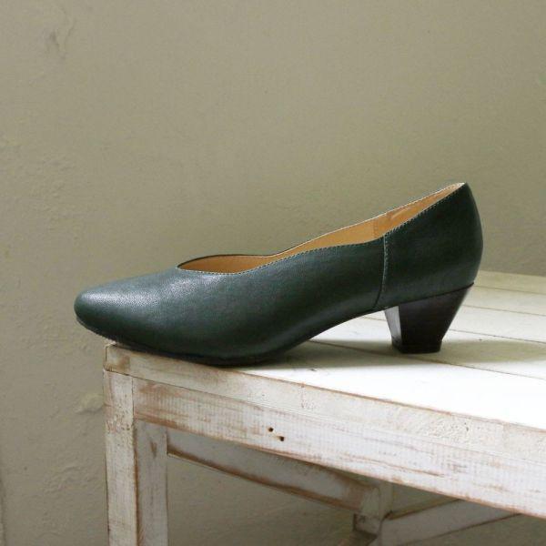 【試穿鞋福利】完整包覆腳版波浪中跟鞋 