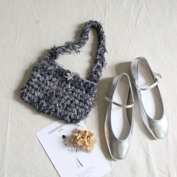 【預購】牛仔編織羽感小提包 