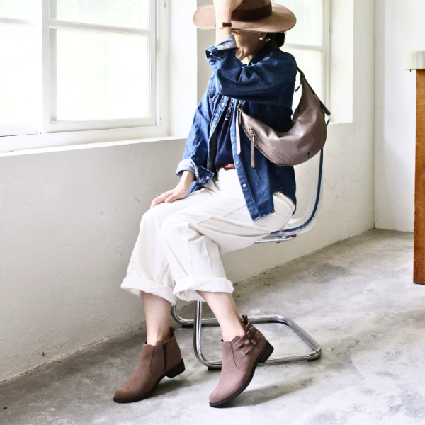 【現貨】寬腳版OK！防潑水雙扣異素材拼接靴 