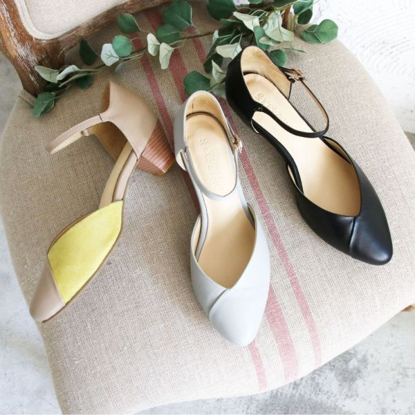 【現貨】鬱金香中空跟涼鞋 