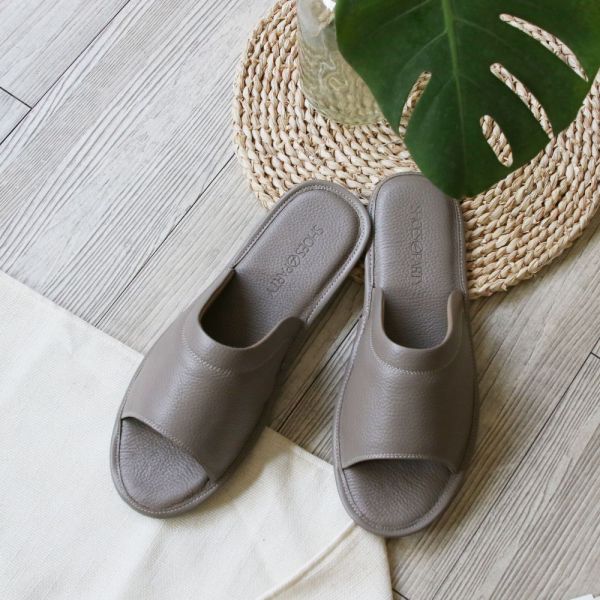 【現貨】居家好品味_吸汗透氣露趾真皮室內拖鞋 