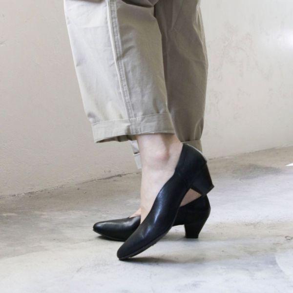 【試穿鞋福利】完整包覆腳版波浪中跟鞋 